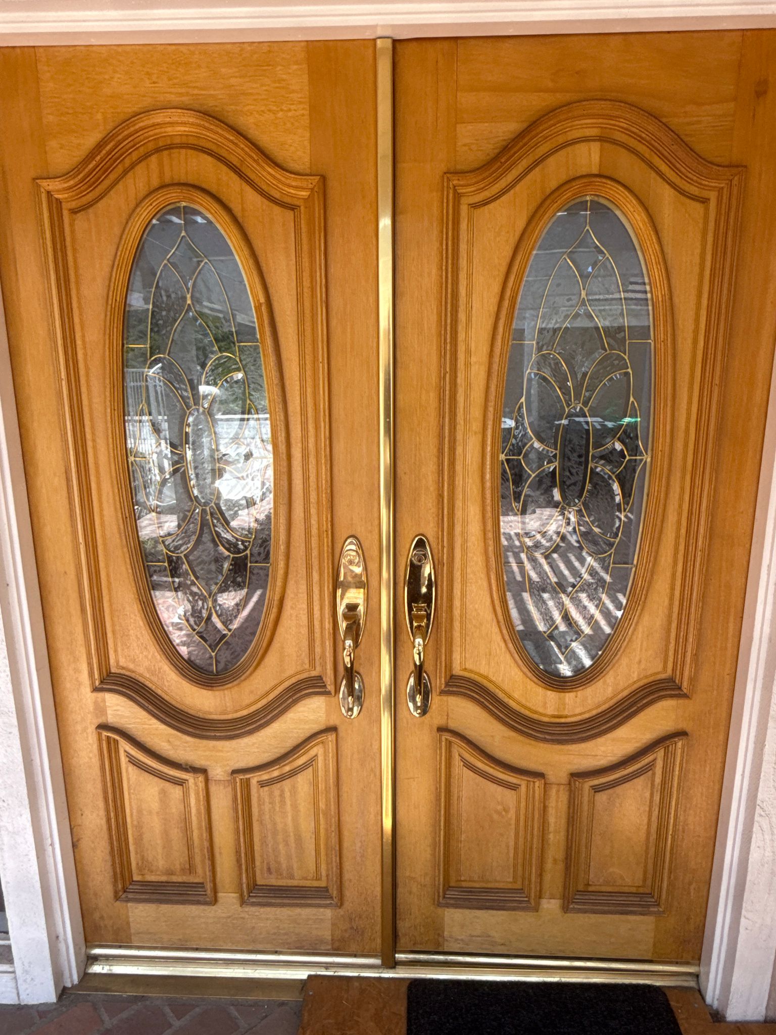 Keywise Locksmith aluminum storefront door with keyed cylinder rekeyed in Orange County, CA